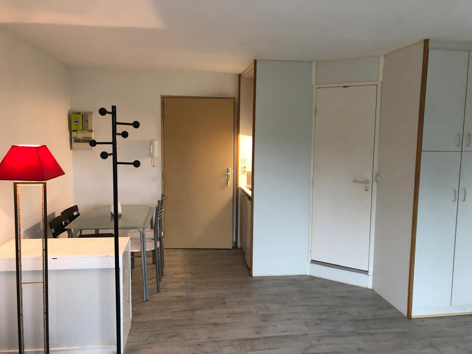 Image_, Studio, Chambéry, ref :LST10040248